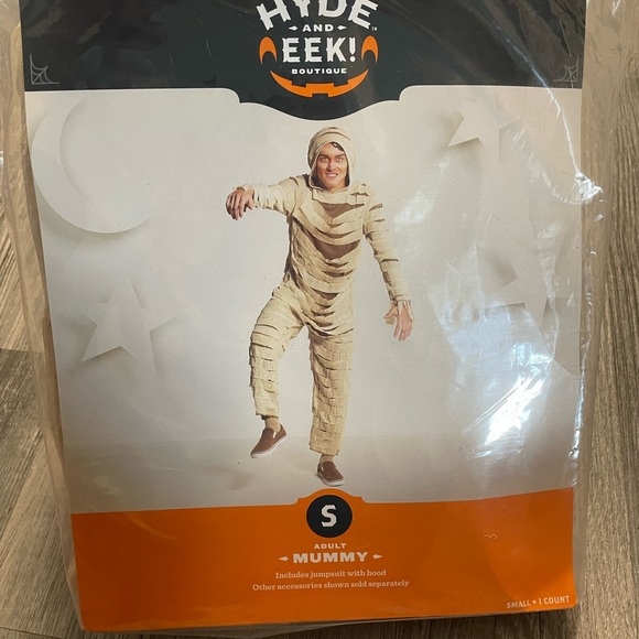 Hyde and Eek! Target Mummy Halloween Costume - Picture 2 of 3